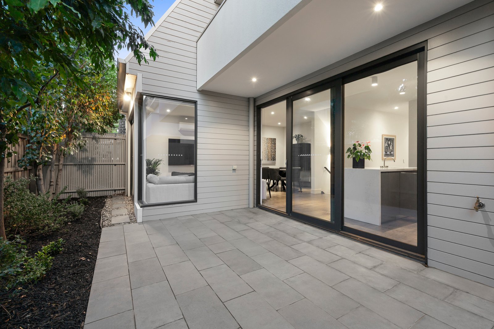 2/241 Bluff Road, Sandringham, 3191