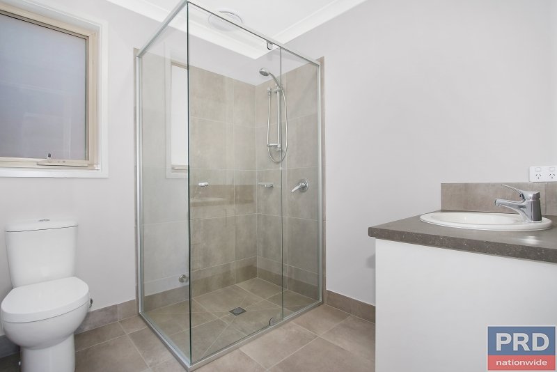 2/241 Lawrence Street WODONGA 6