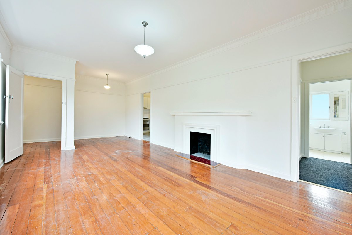 Gallery: 2/245 Dandenong Road