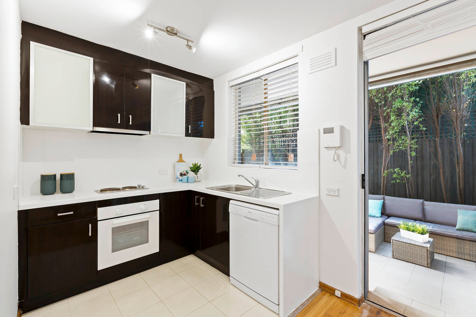 Real Estate and Property in 2/245 Hotham Street, Ripponlea, VIC