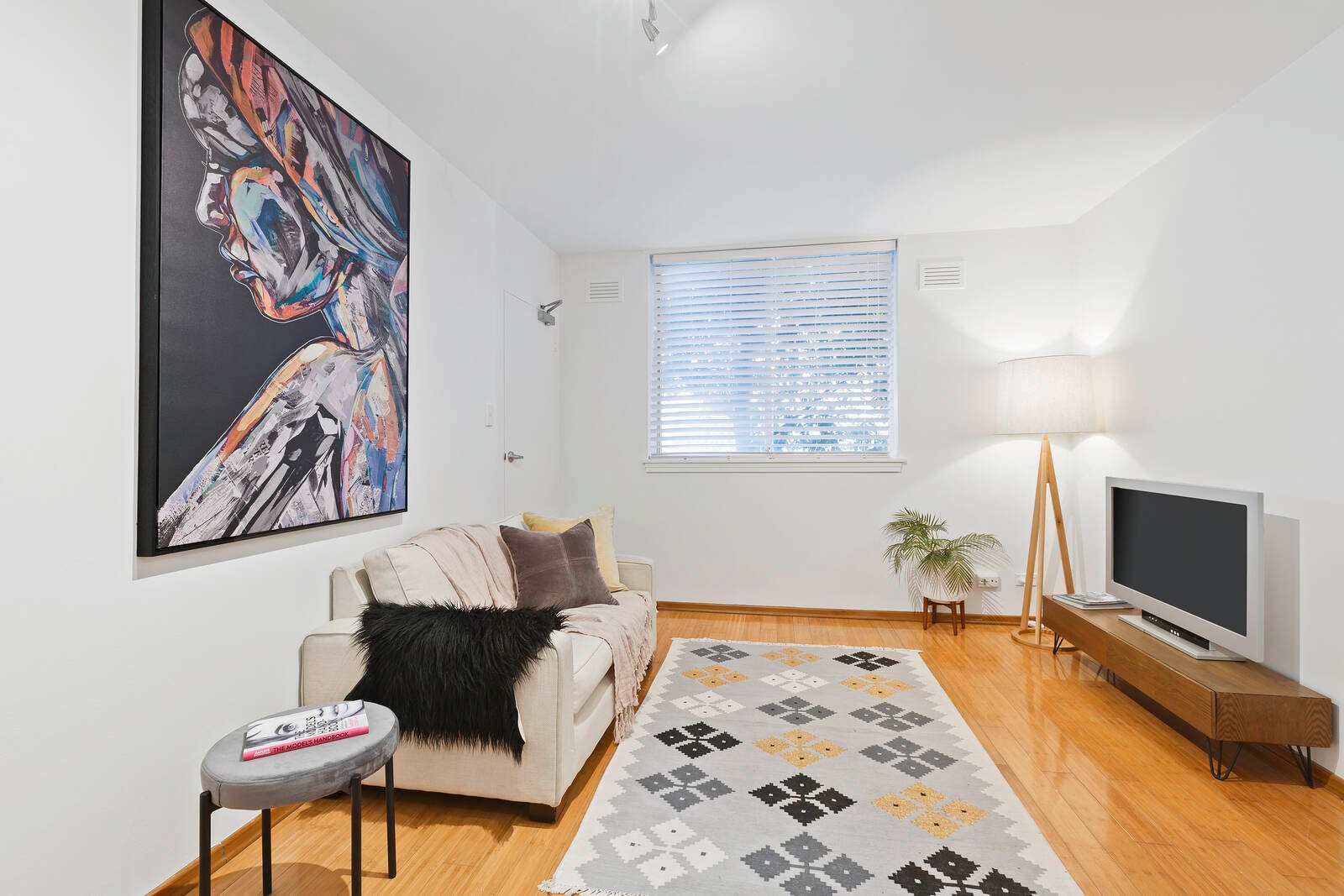 Real Estate and Property in 2/245 Hotham Street, Ripponlea, VIC