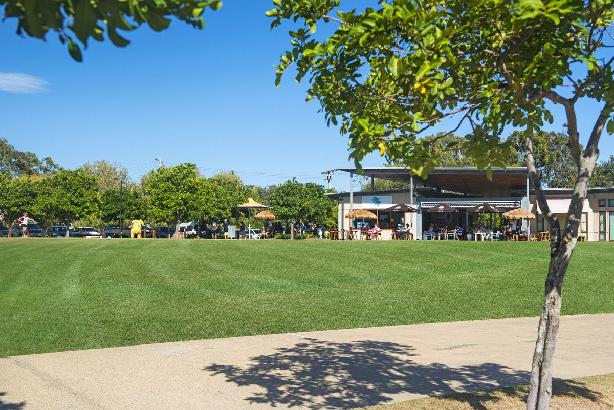 2/246 Jefferson Lane Palm Beach 17