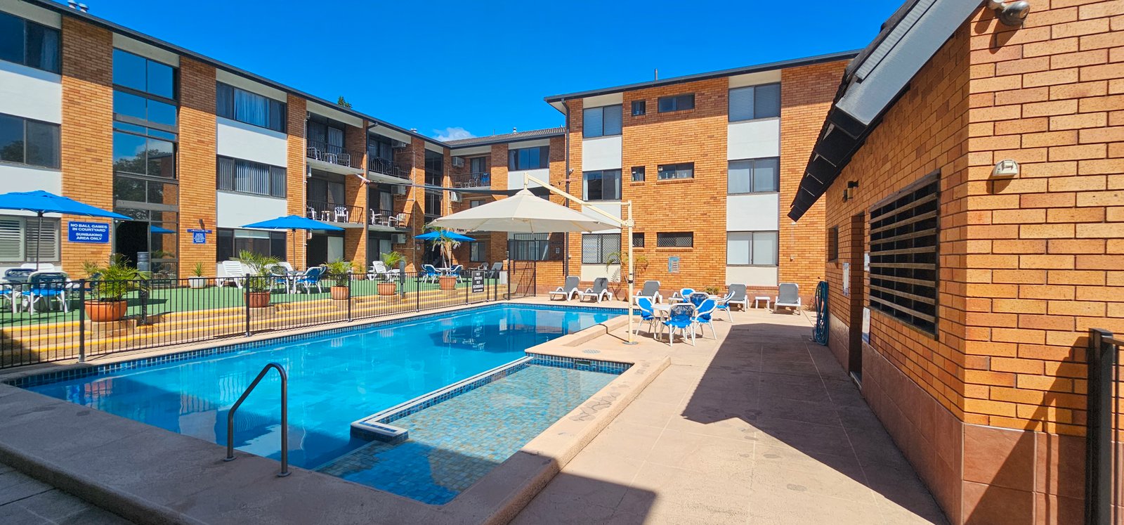 224/63 Ocean Parade COFFS HARBOUR 1
