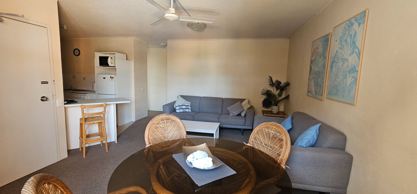 224/63 Ocean Parade COFFS HARBOUR 2