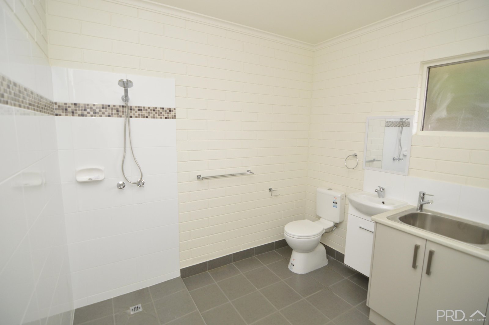 2/248 Tenth Street MILDURA 6