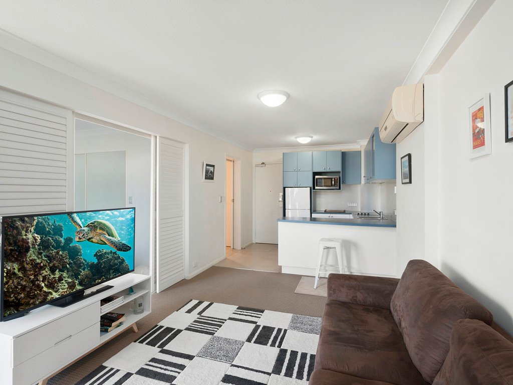 224/99 Griffith St  COOLANGATTA 2