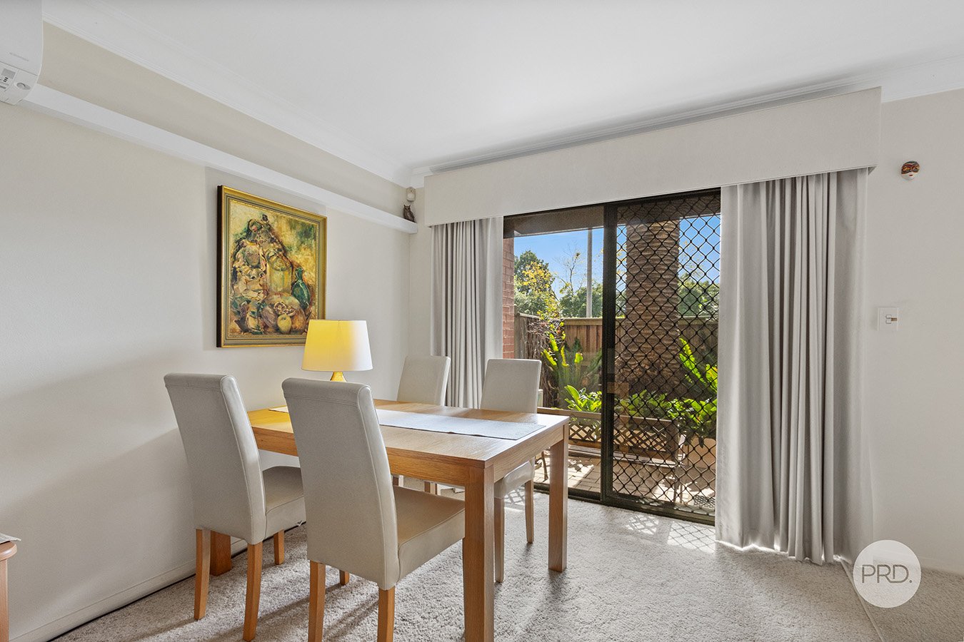 2/25-27 Henry Lawson Drive PEAKHURST 6