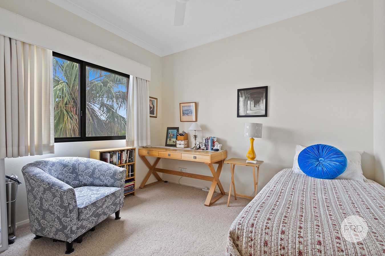 2/25-27 Henry Lawson Drive PEAKHURST 9