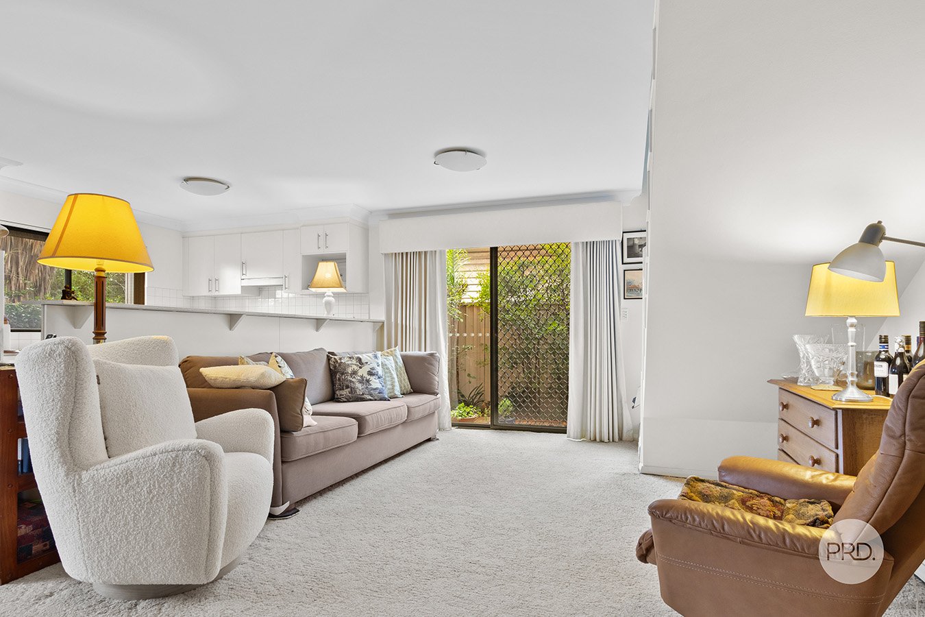 2/25-27 Henry Lawson Drive PEAKHURST 11
