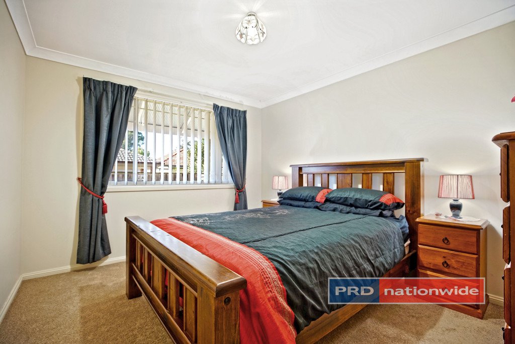 2/25 Barker Street CAMBRIDGE PARK 6