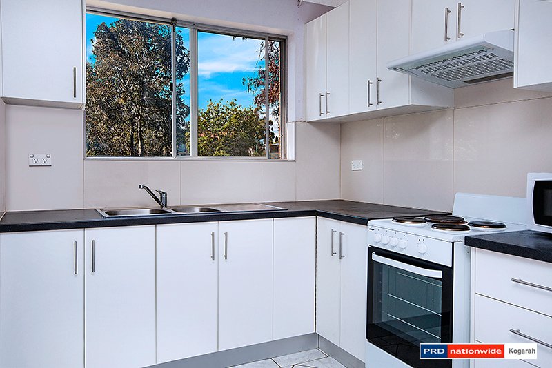 2/25 Cambridge Street MERRYLANDS 3
