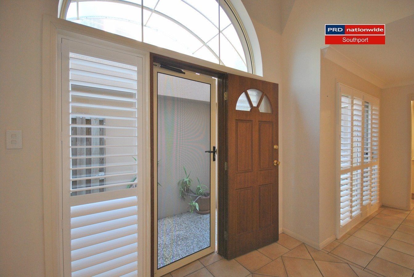 2/25 Charlton Street SOUTHPORT 7