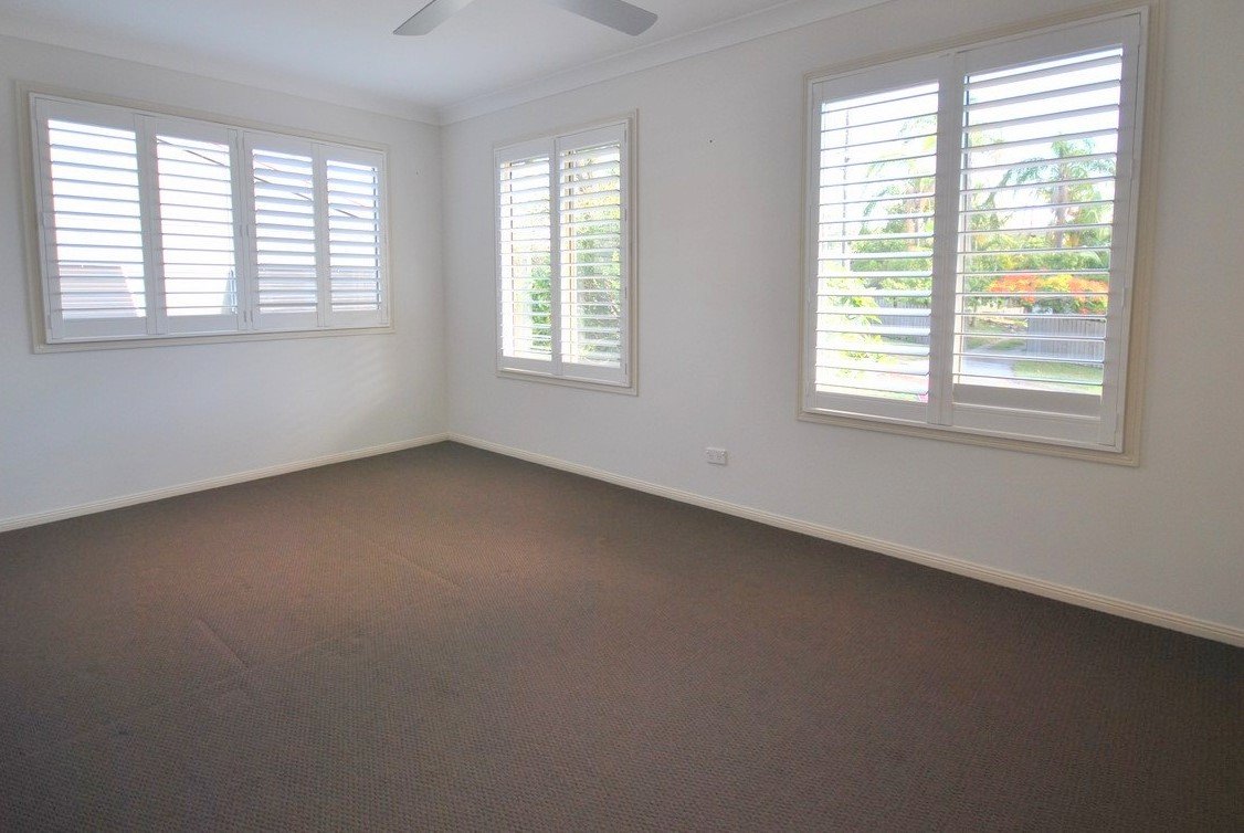 2/25 Charlton Street SOUTHPORT 15