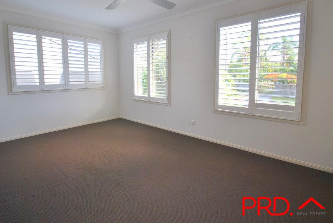 2/25 Charlton Street SOUTHPORT 15