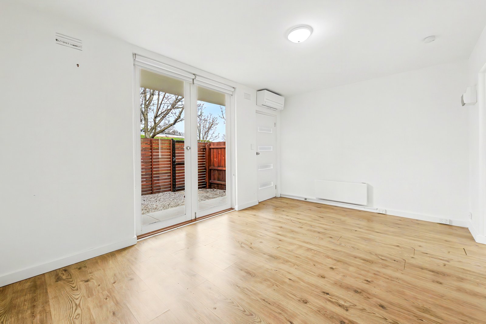 Gallery: 2/25 Clarence Street