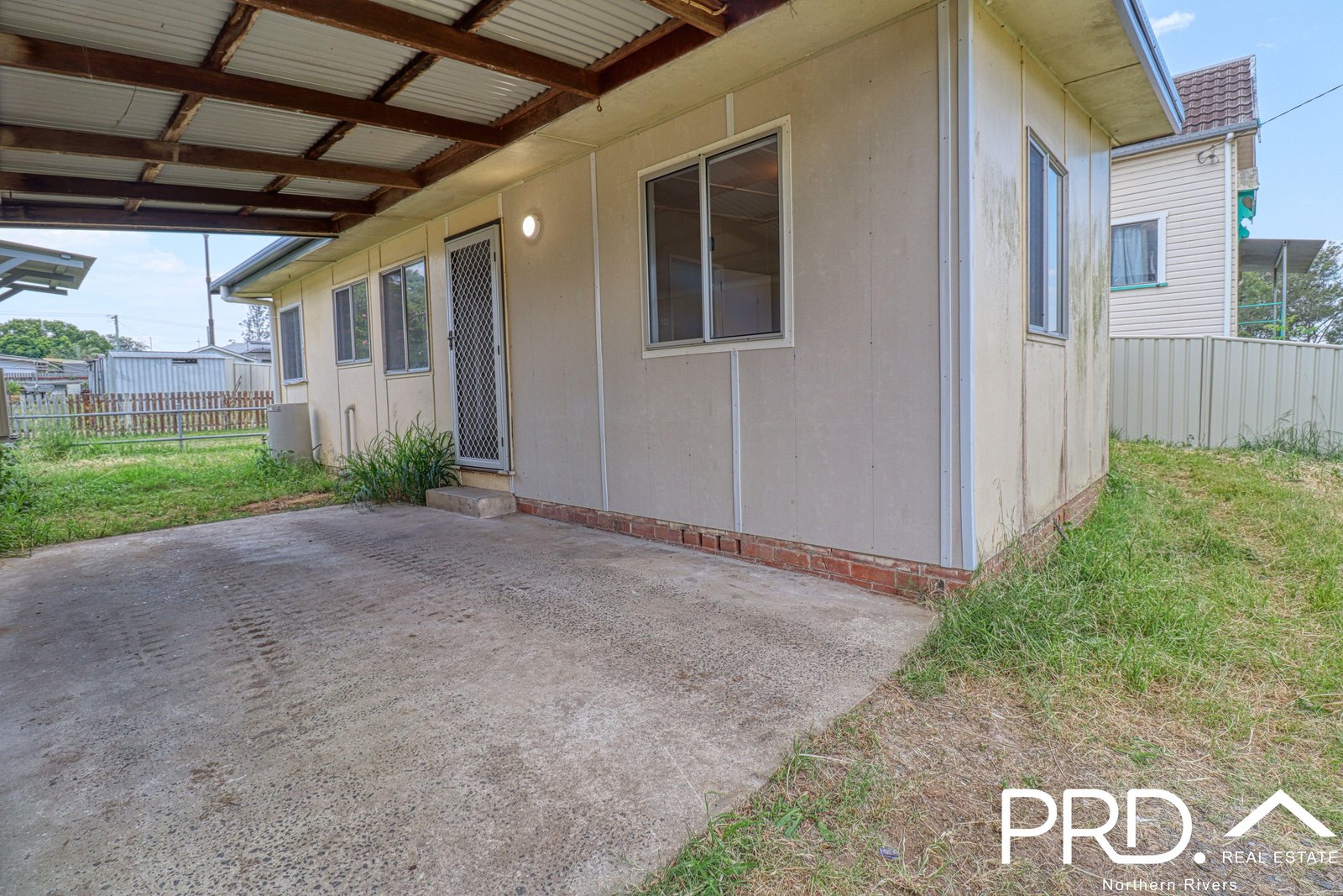 2/25 East Street CASINO 2