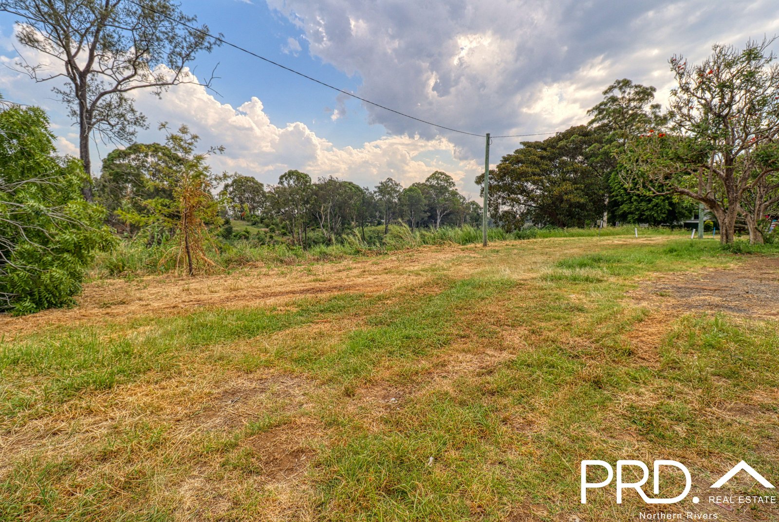 2/25 East Street CASINO 9