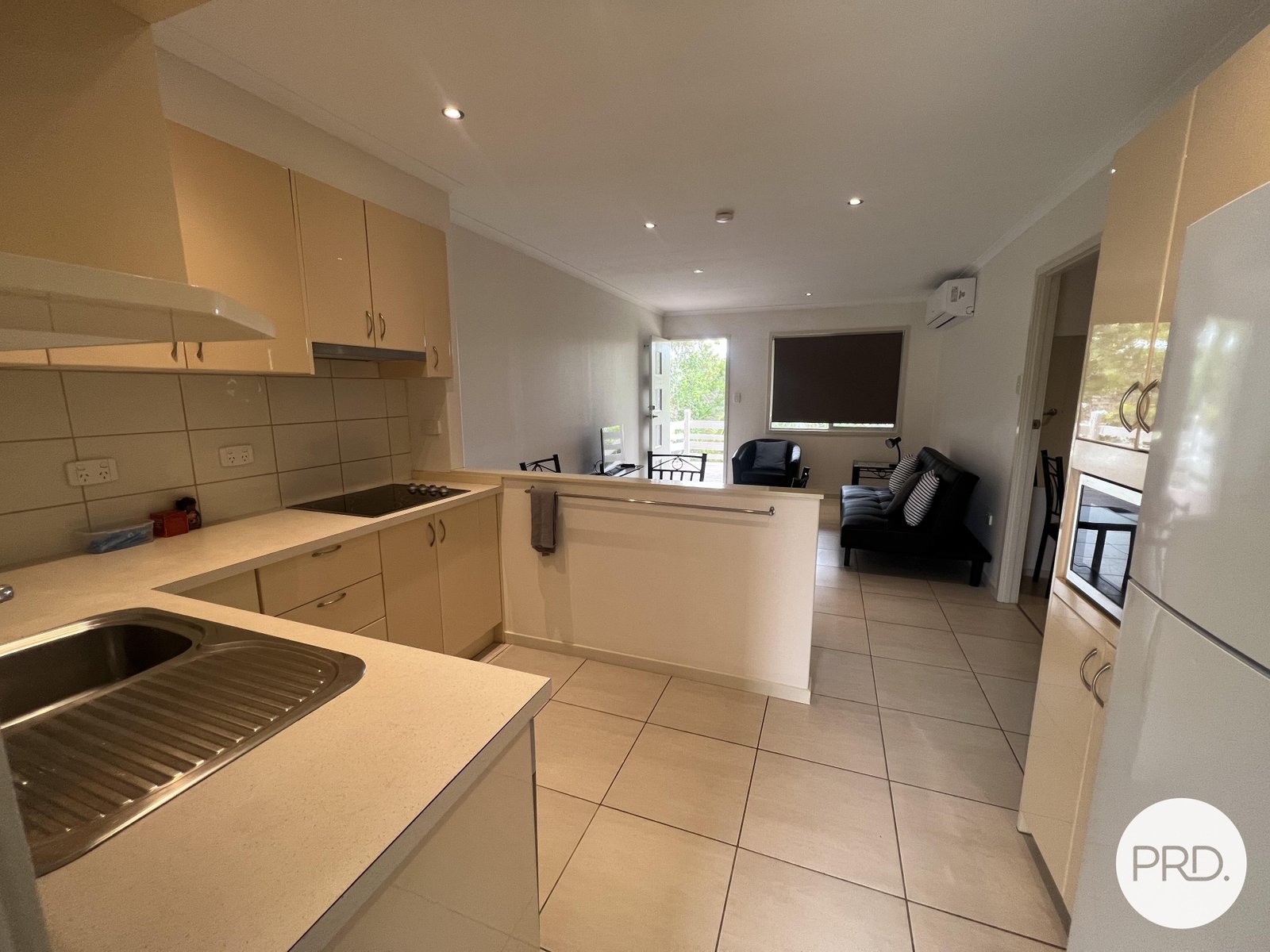 2/25 Edlorowa Street SUN VALLEY 5