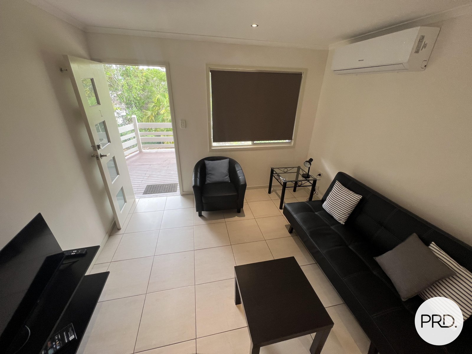 2/25 Edlorowa Street SUN VALLEY 12