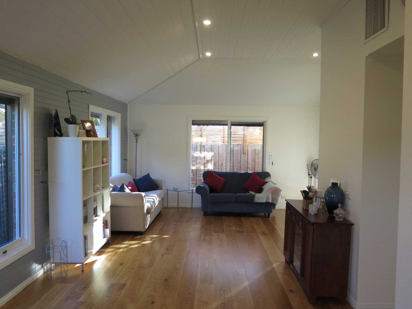 Gallery: 2/25 Flowerdale Road