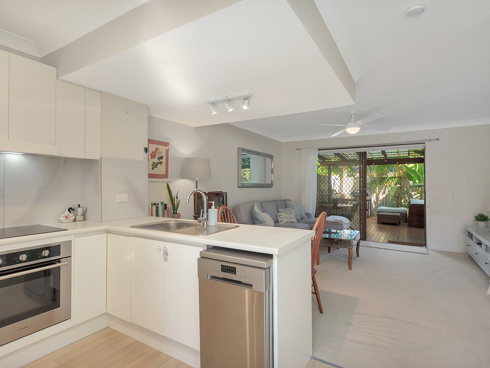 22/5 Galeen Drive BURLEIGH WATERS 3