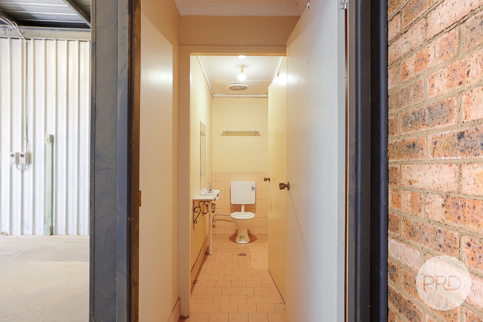 2/25 Griffin Avenue TAMWORTH 7