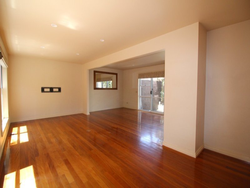 Gallery: 2/25 Heslop Street