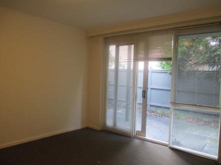 Gallery: 2/25 Holloway Street