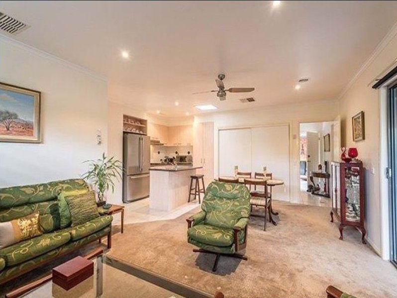 Gallery: 2/25 Hughes Avenue