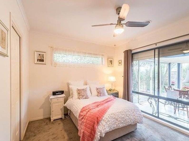 Gallery: 2/25 Hughes Avenue