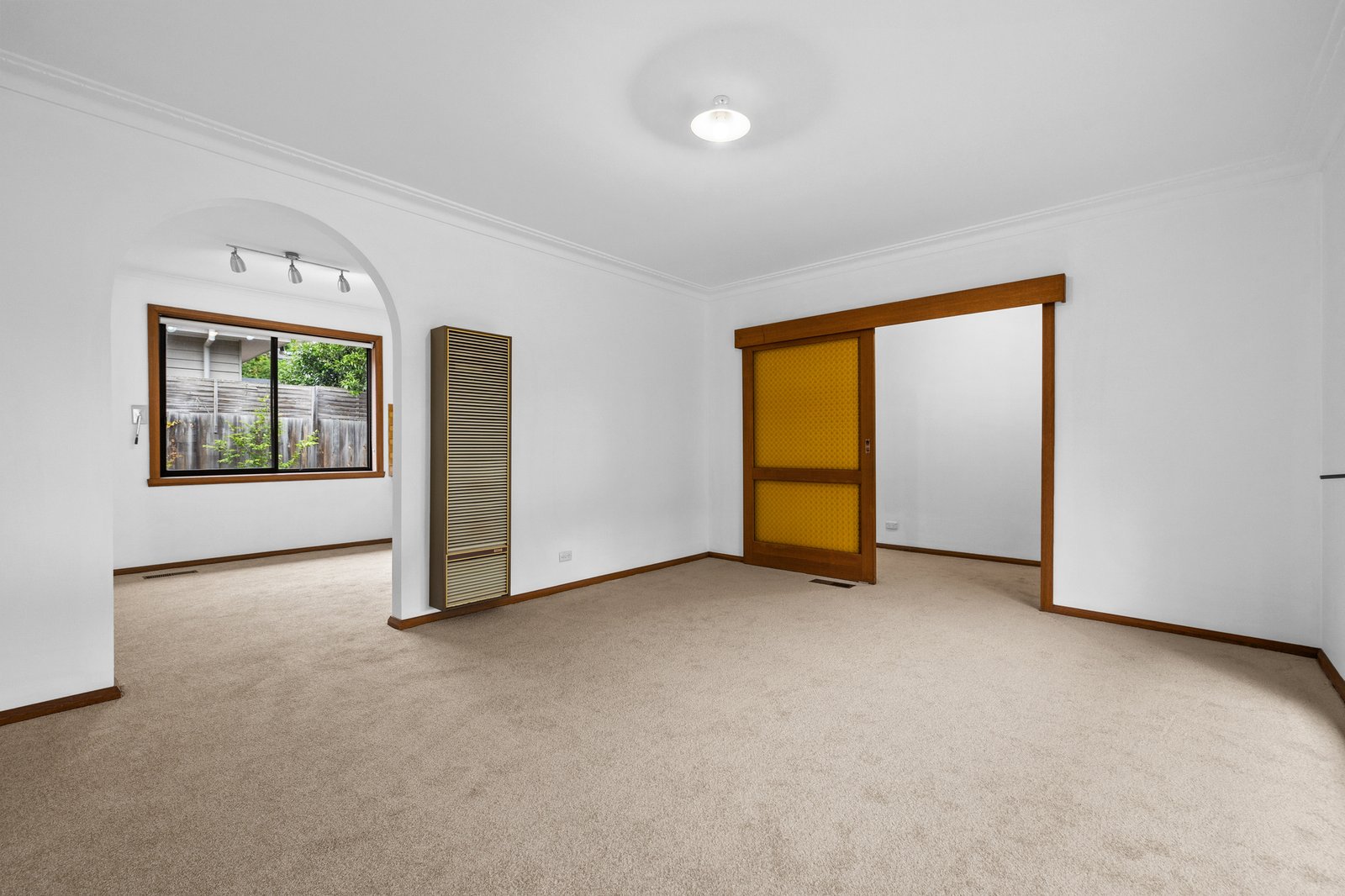 Gallery: 2/25 Imes Street