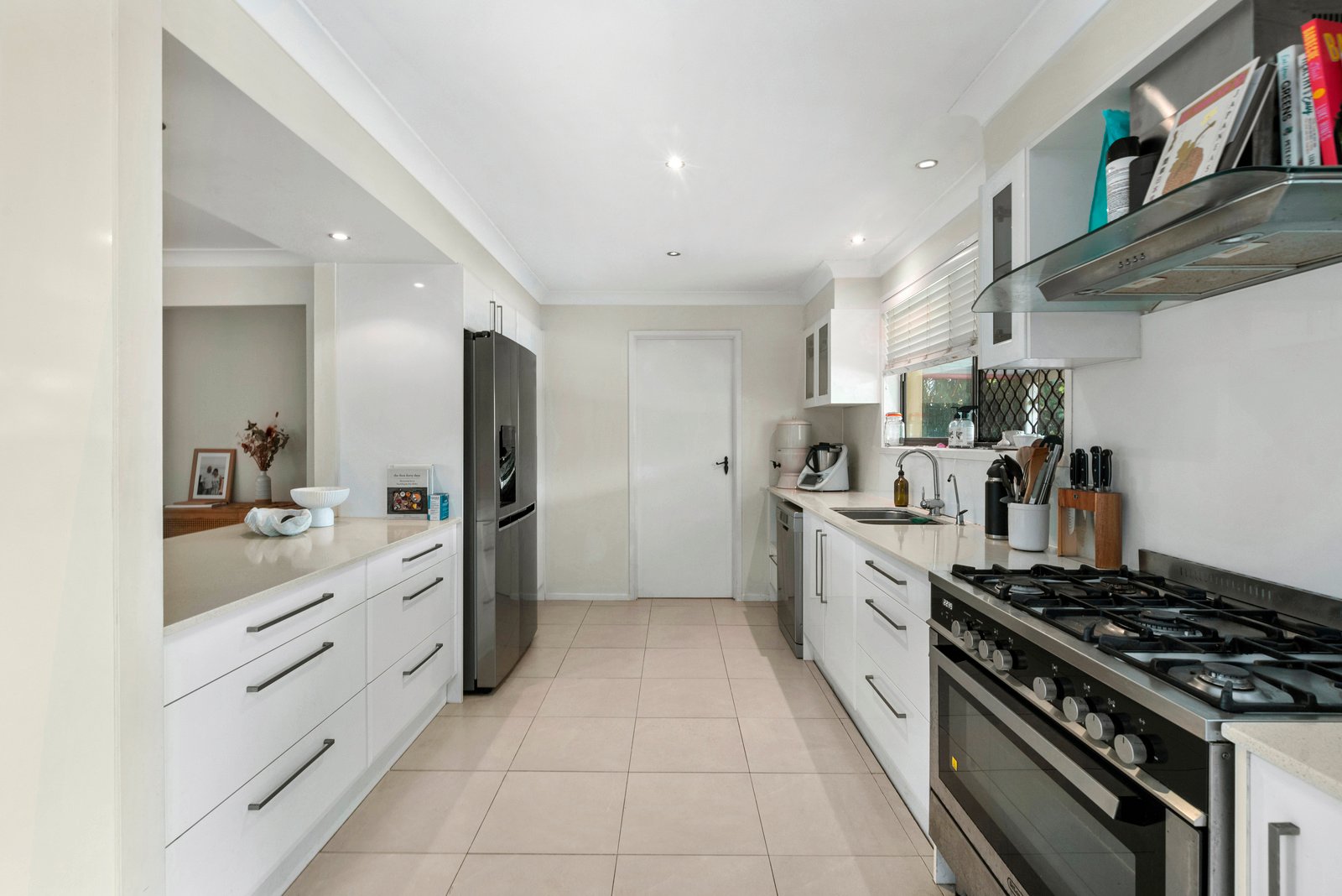 225 Mallawa Drive PALM BEACH 6