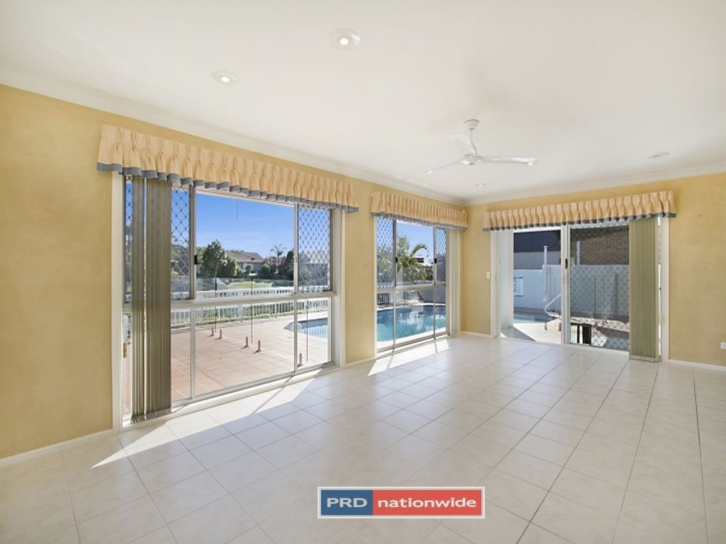225 Markeri Street MERMAID WATERS 4