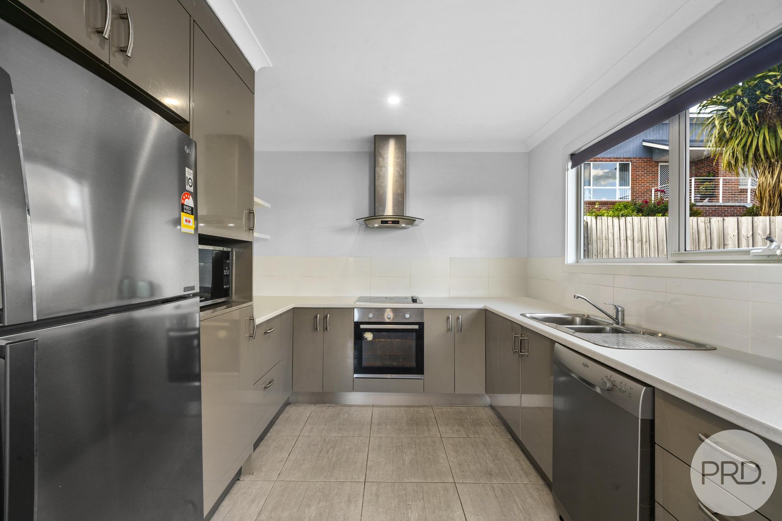 2/25 Morrison Street BRIGHTON 2