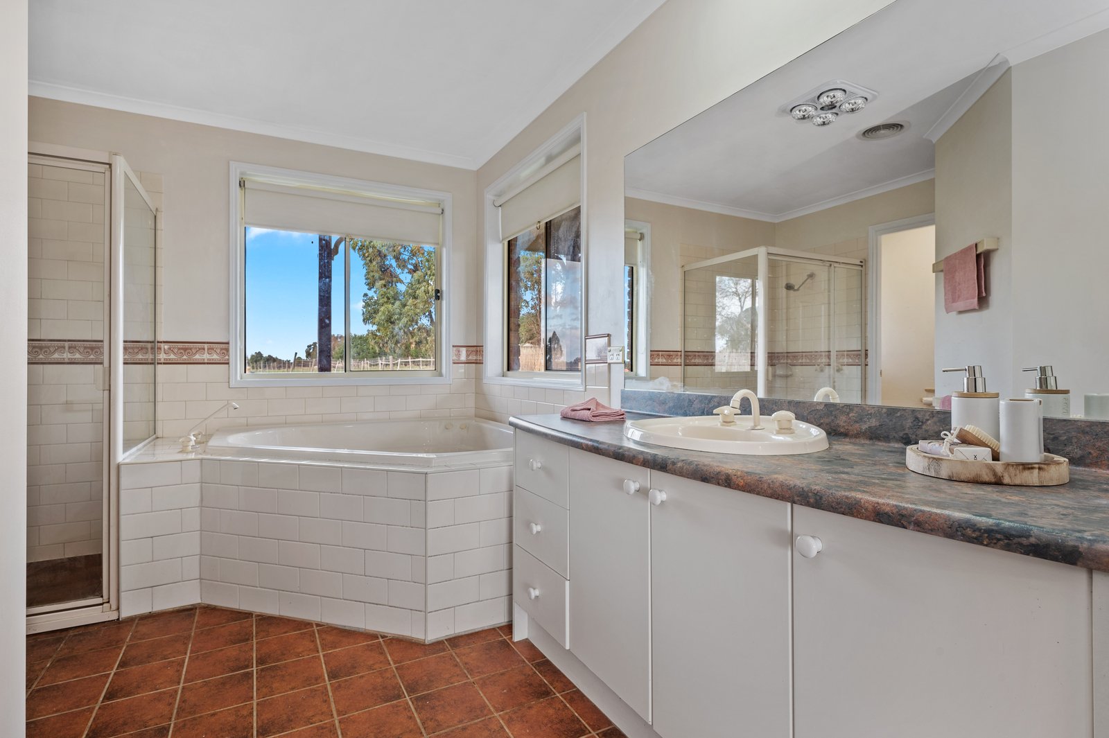 Real Estate and Property in 225 Panorama Drive, Gisborne, VIC