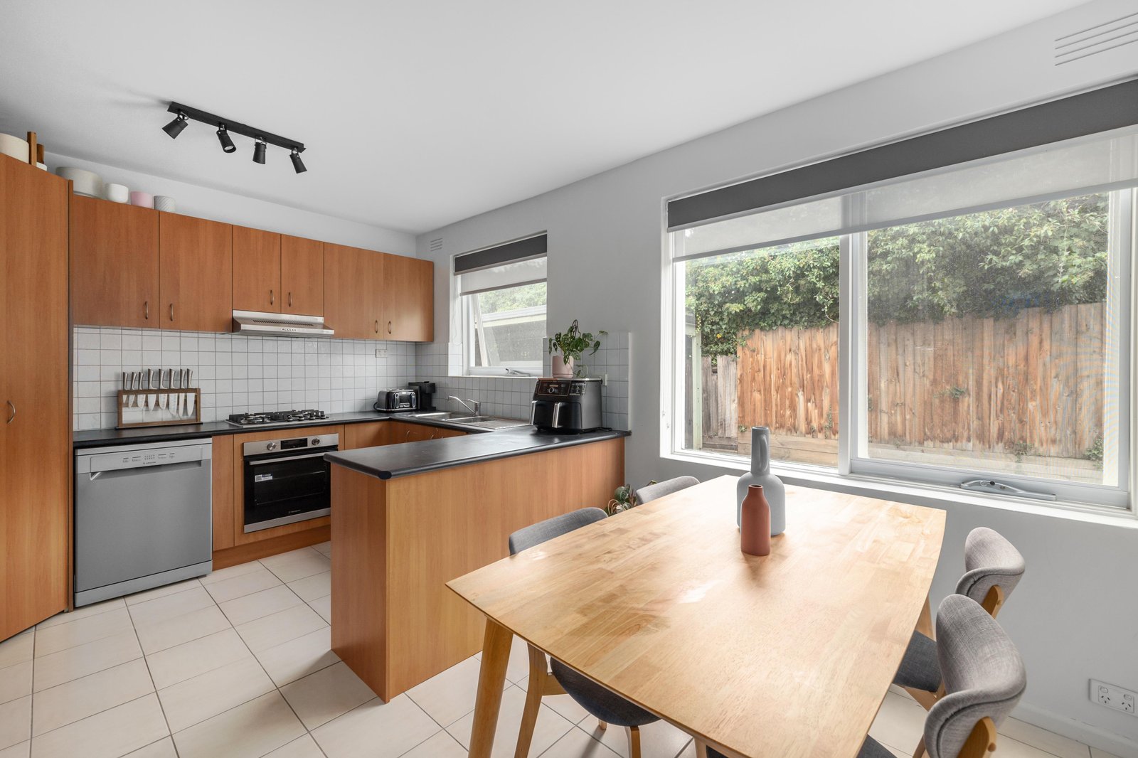 Gallery: 2/25 Paxton Street