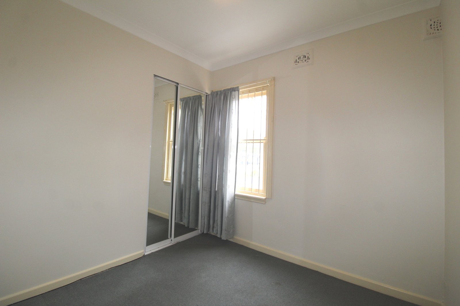 2/25 Railway Street BANKSIA 7