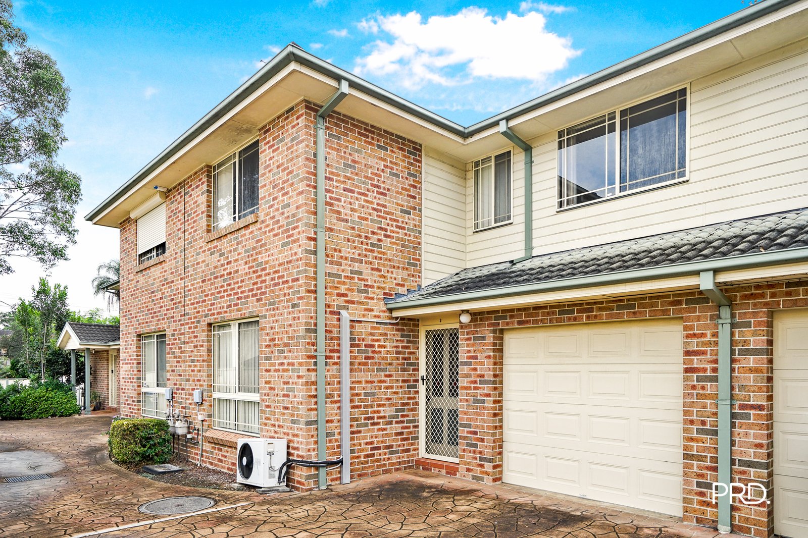 2/25 Robert Street Penrith 9