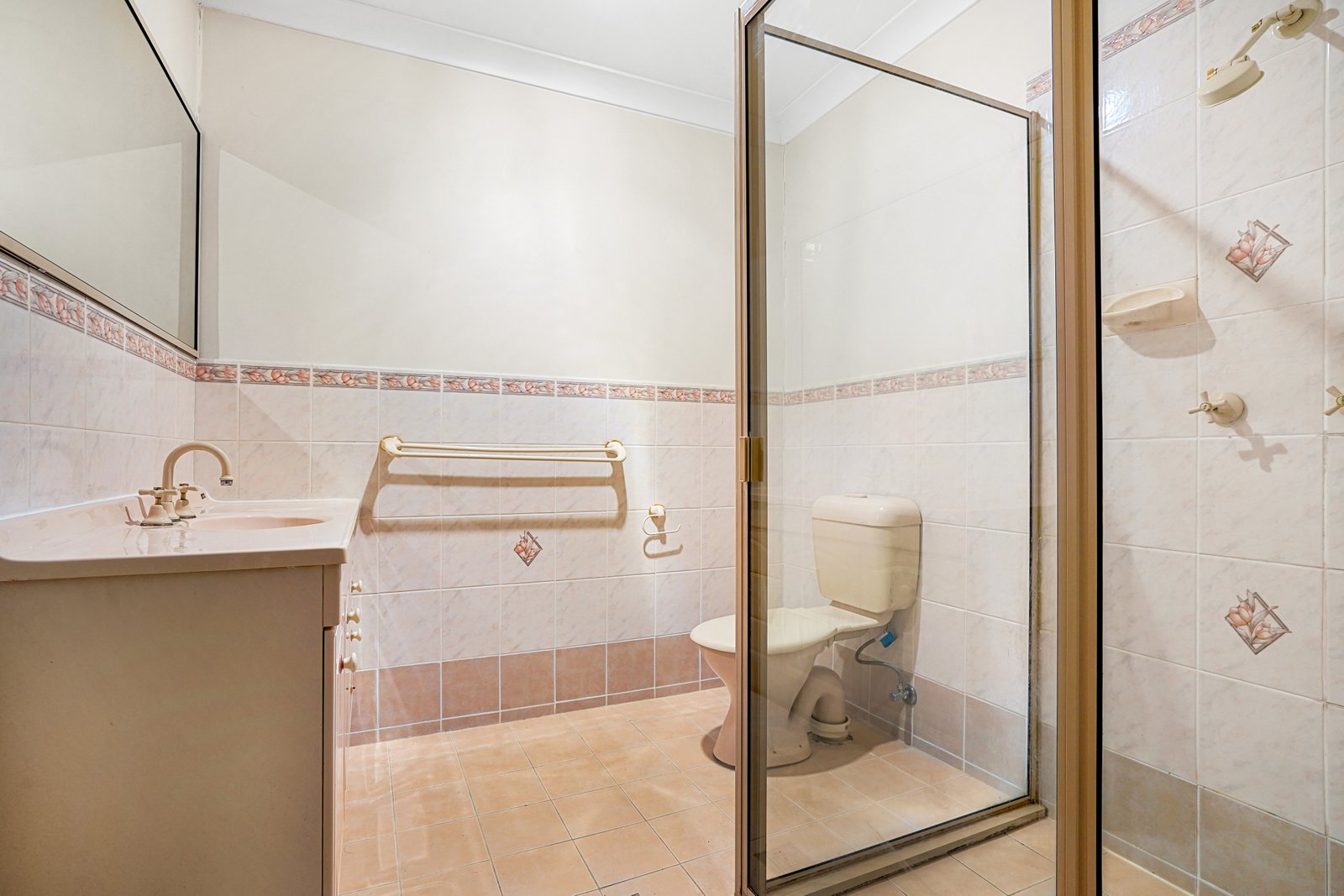 2/25 Robert Street Penrith 5