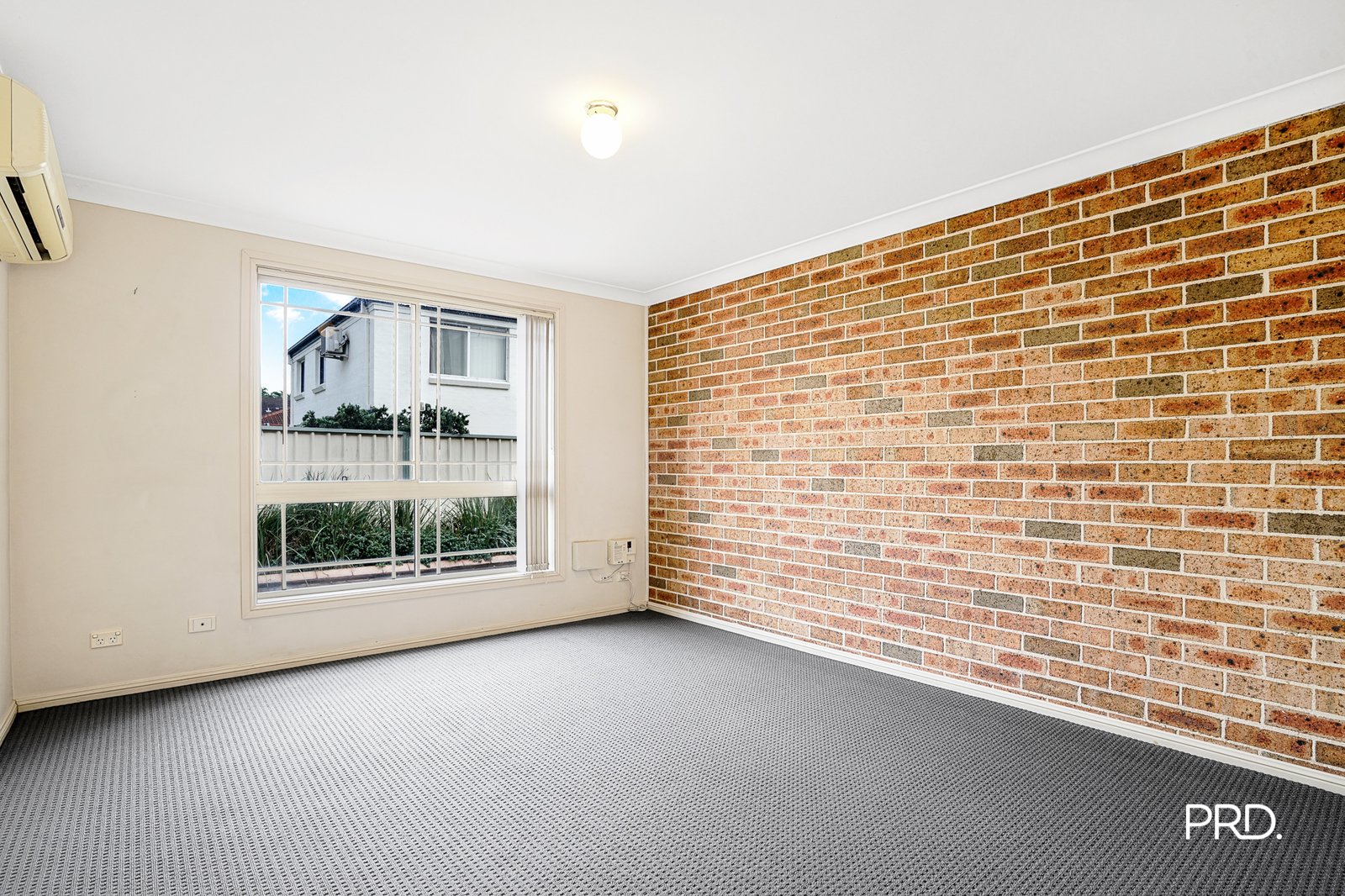 2/25 Robert Street Penrith 3