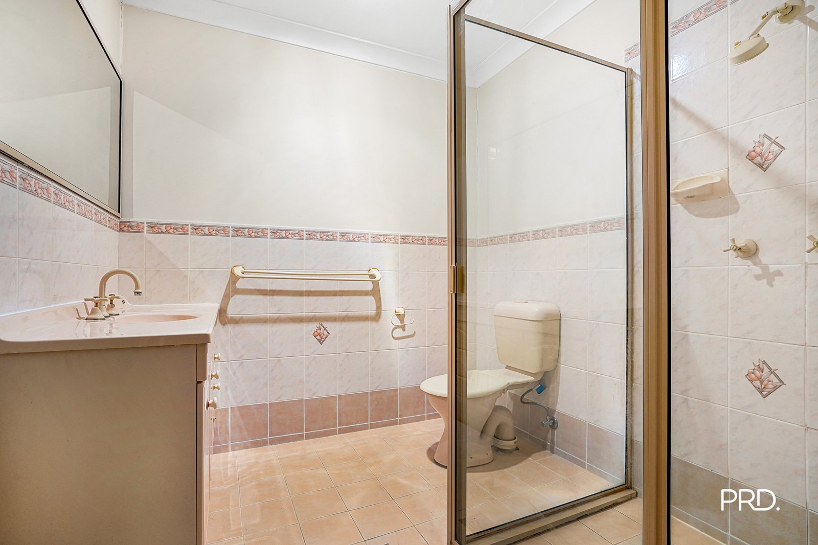 2/25 Robert Street Penrith 5