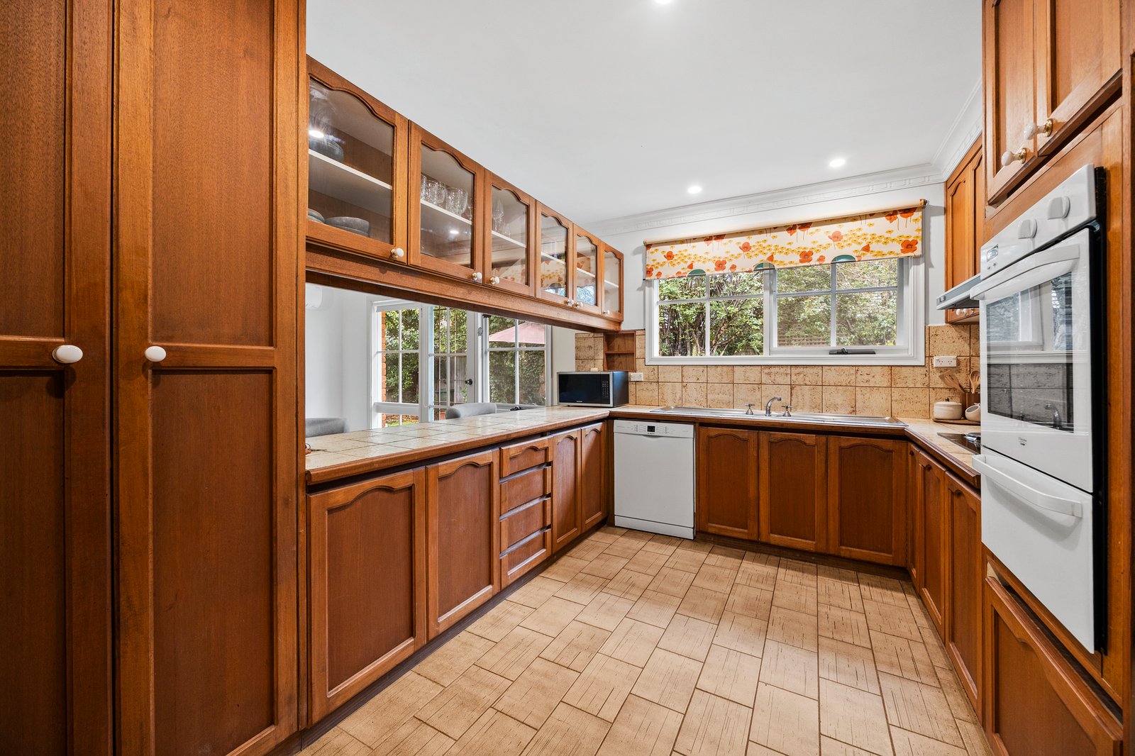 Gallery: 2/25 Roslyn Street