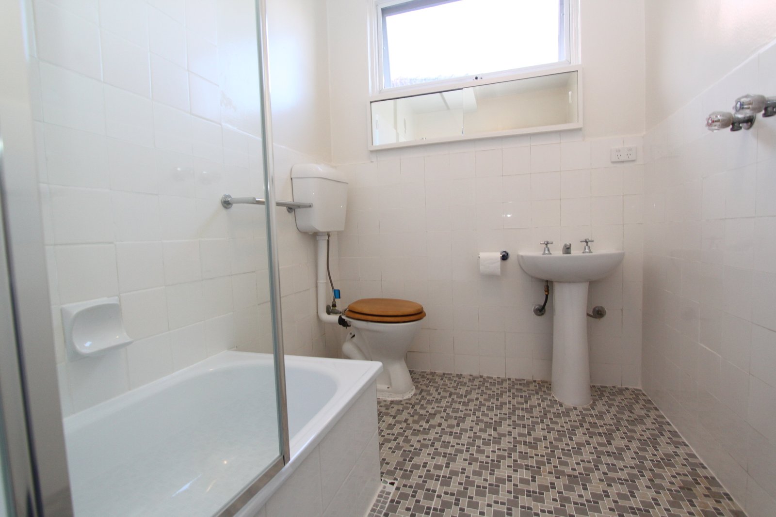 Real Estate and Property in 2/25 Tennyson Street, Elwood, VIC