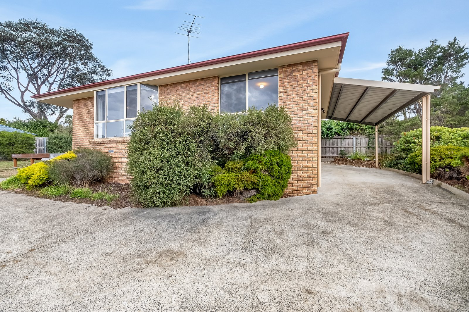 2/25 Thornbill Street KINGSTON 1