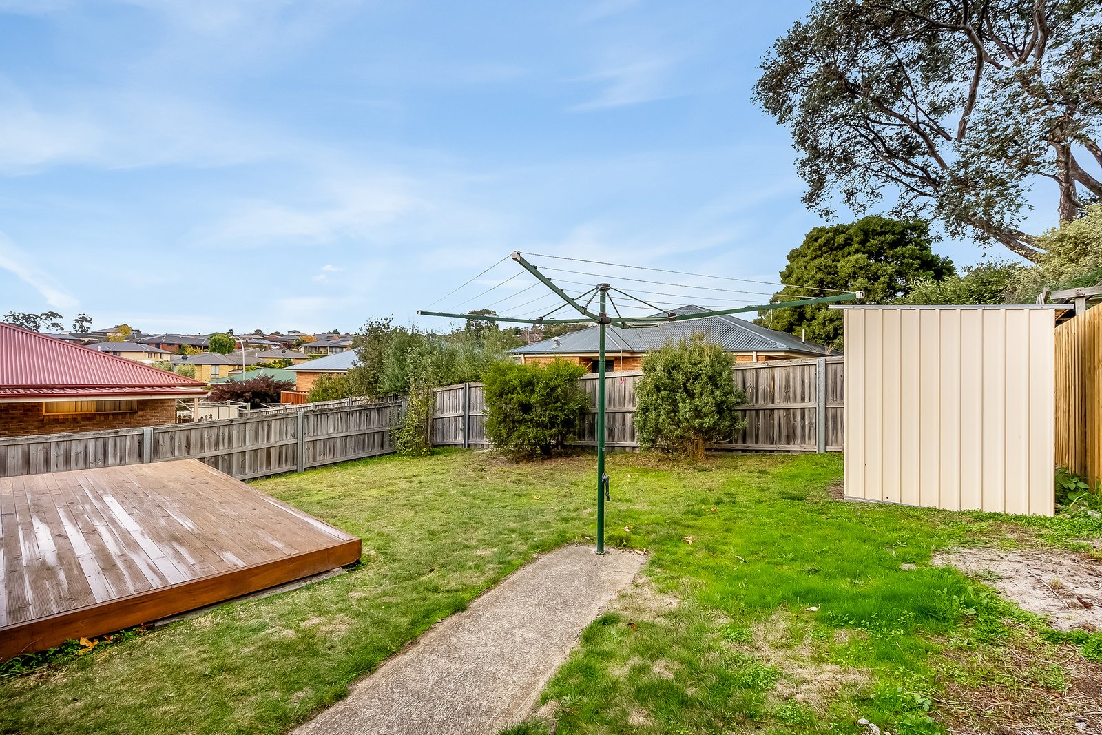 2/25 Thornbill Street KINGSTON 11