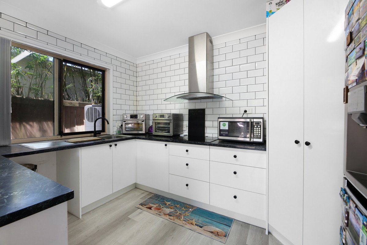 2/25 Twenty Fourth Avenue Palm Beach 4