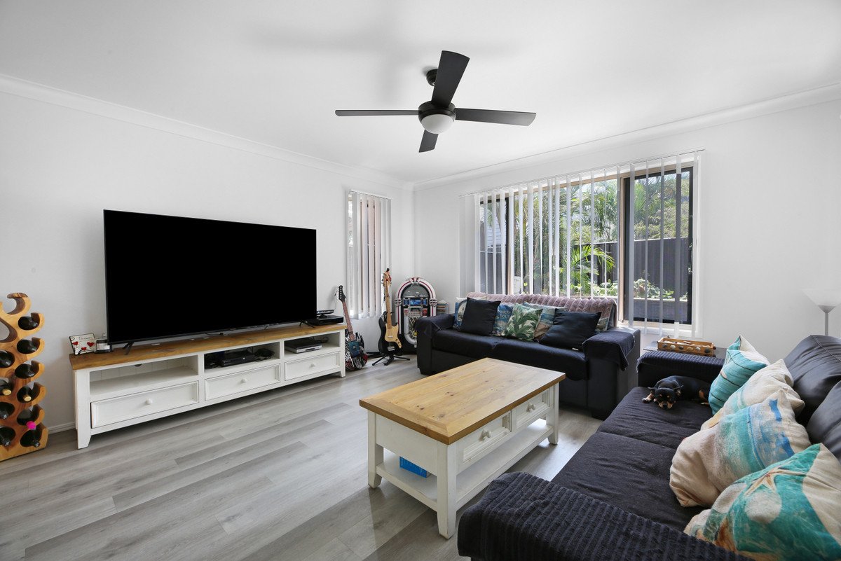 2/25 Twenty Fourth Avenue Palm Beach 8