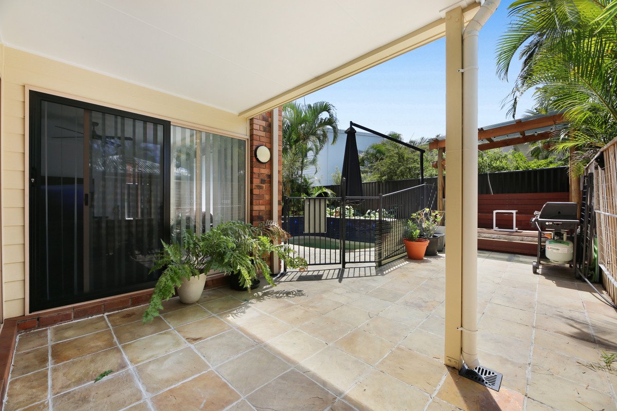 2/25 Twenty Fourth Avenue Palm Beach 9