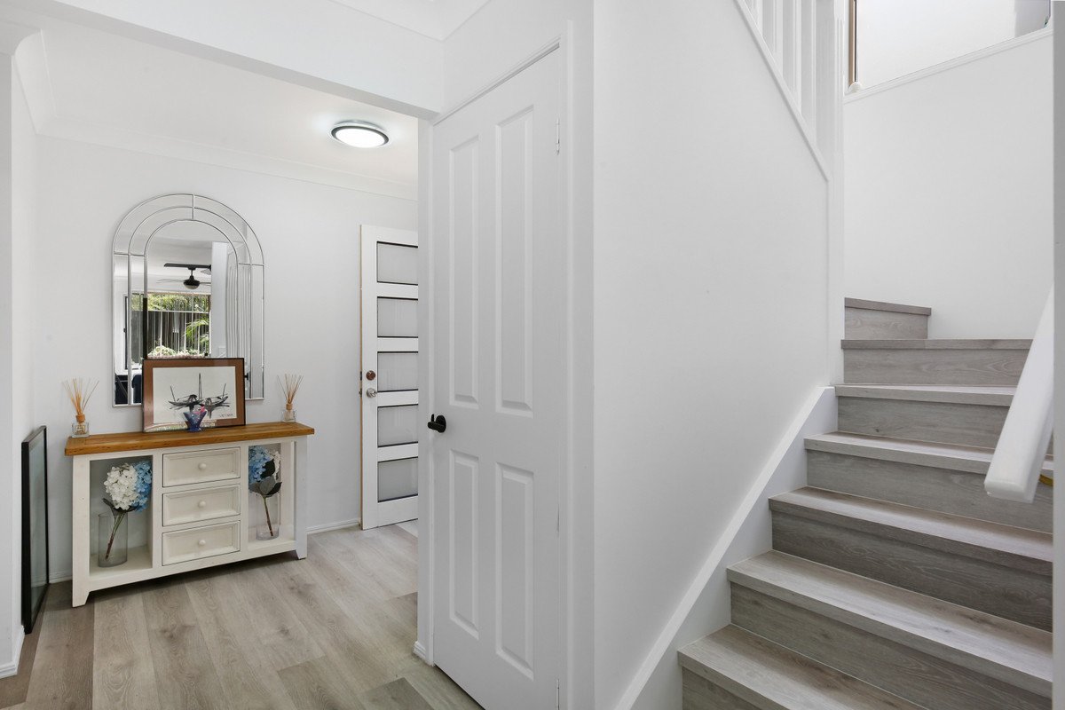 2/25 Twenty Fourth Avenue Palm Beach 10