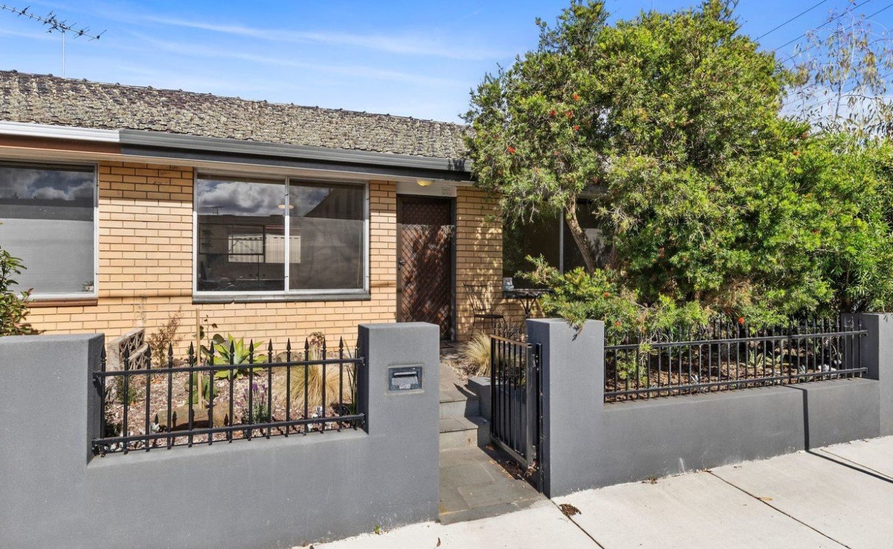 2/250 Pakington Street, GEELONG WEST VIC 3218 - Buxton 2023